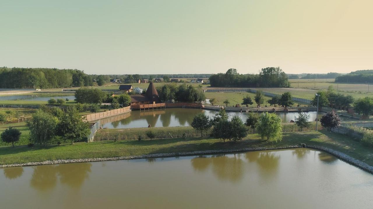 Tatarska Zagroda - Agroturystyka Dolina Baryczy Noclegi - Domek Danielek Krosnice Exteriör bild